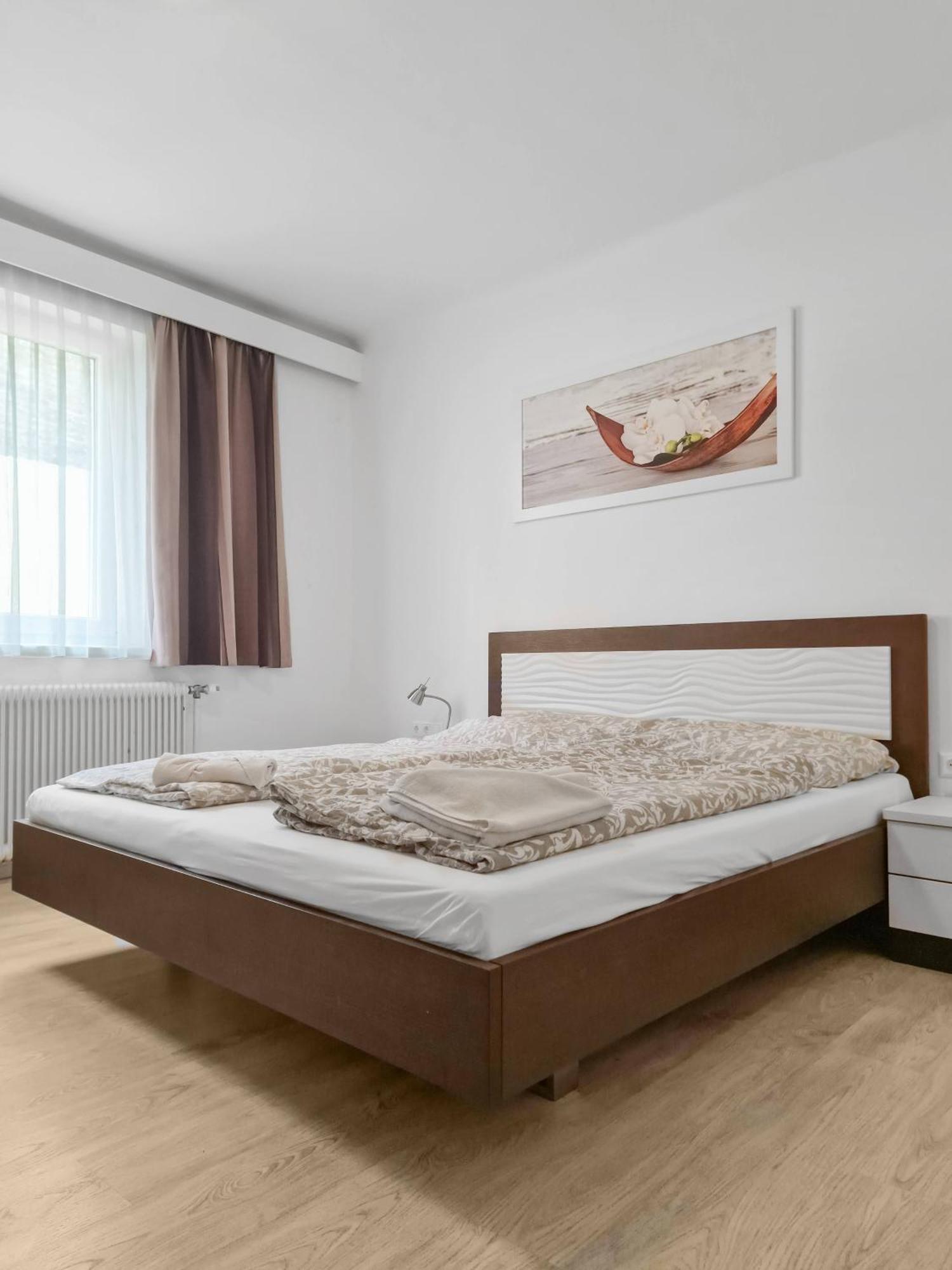 Josef Wolfik Strasse 10 Apartment Stockerau Rom bilde